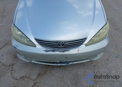 2005 Toyota Camry Le V6 из США, поврежденный, VIN 4T1BF30K05U103490